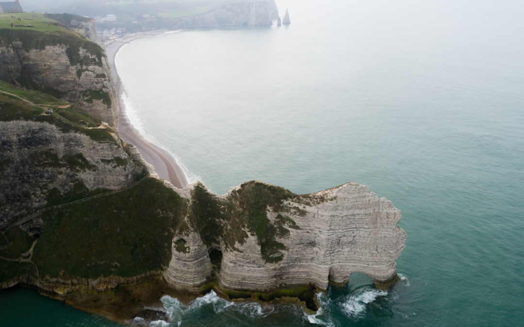 L’ecotourisme en Normandie : une aventure a velo pour un impact positif